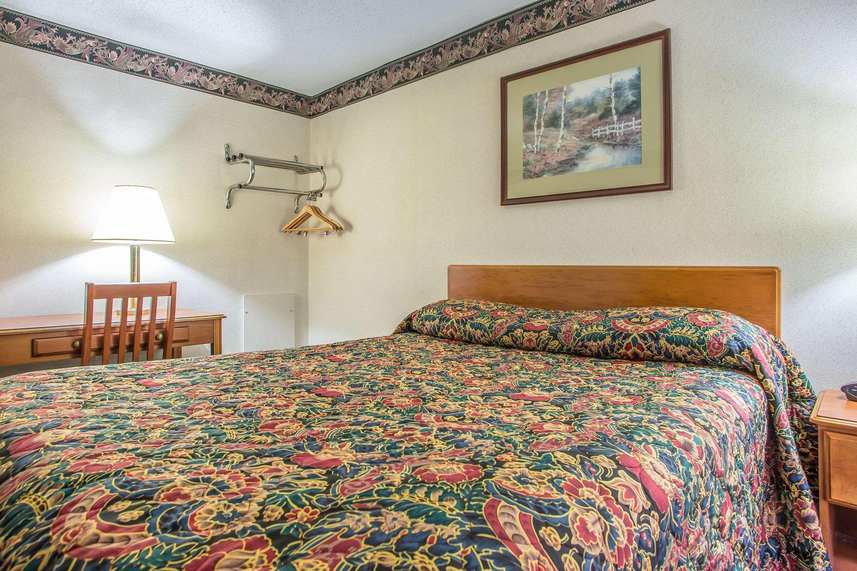 Rodeway Inn Μπέντφορντ Εξωτερικό φωτογραφία