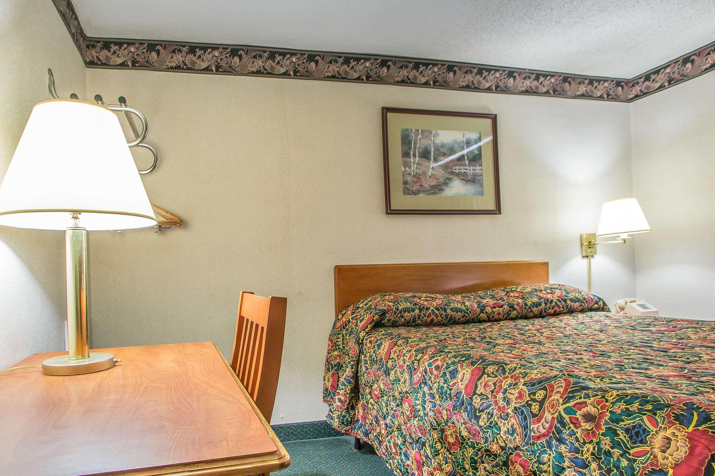 Rodeway Inn Μπέντφορντ Εξωτερικό φωτογραφία