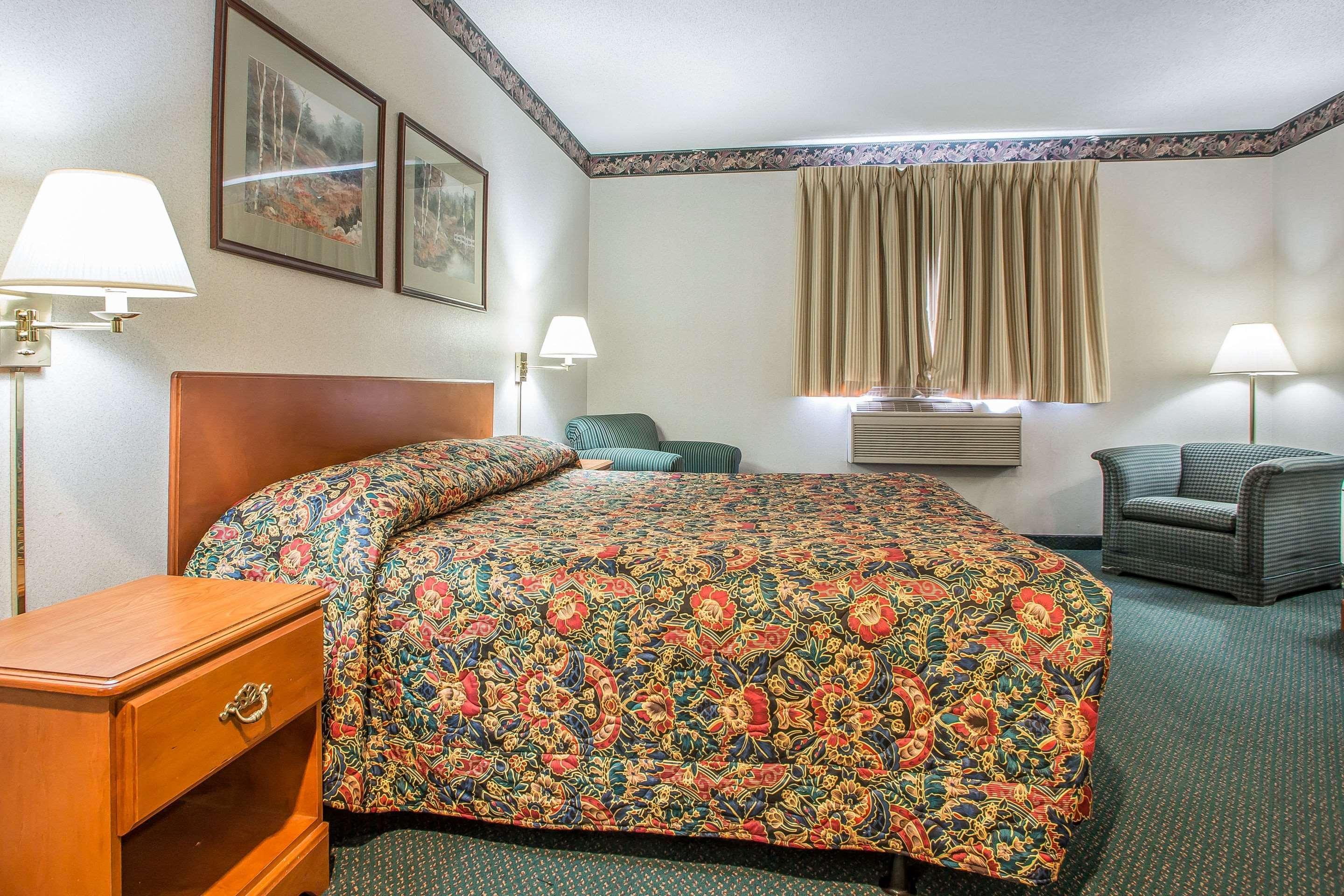 Rodeway Inn Μπέντφορντ Εξωτερικό φωτογραφία